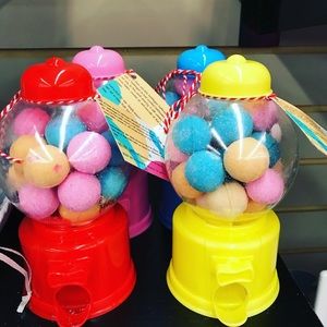 Bubblegum bath bombs